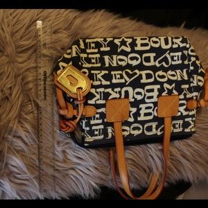 Dooney and bourke purse (small)
